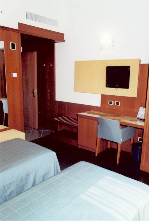Locanda Sant'Ambrogio Cislago Room photo